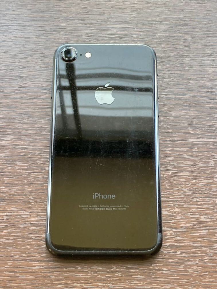 iPhone 7 SIMフリー Apple ジェットブラック 128GB スマートフォン _画像1