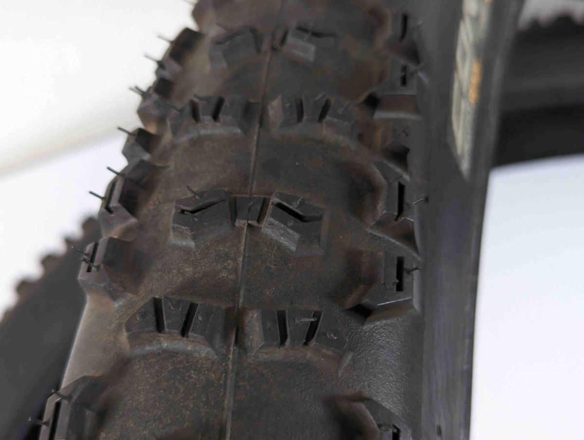 Continental　Trail King 2.4inch 29er チューブレス タイヤ WH240513A_画像8