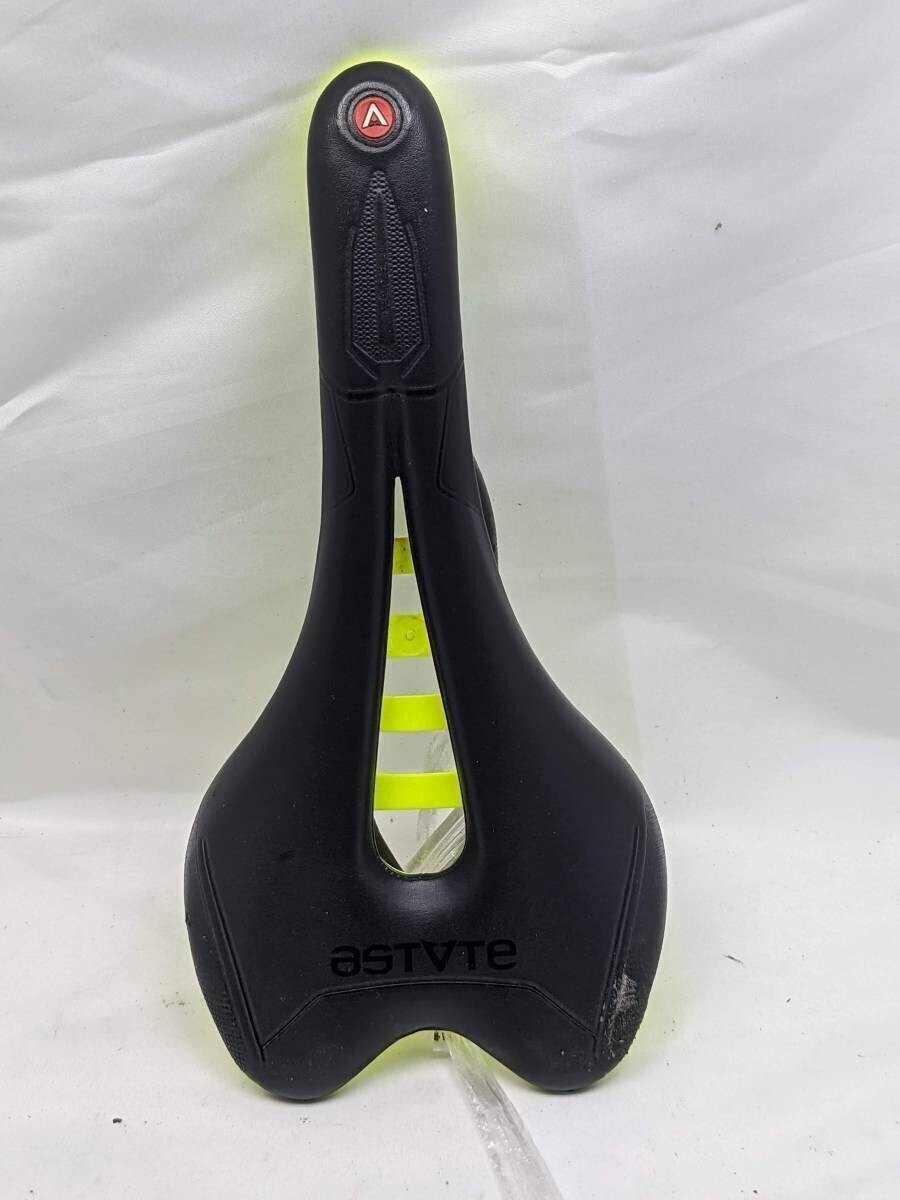 Astute Skylite VT カーボンレール サドル SADA230906K