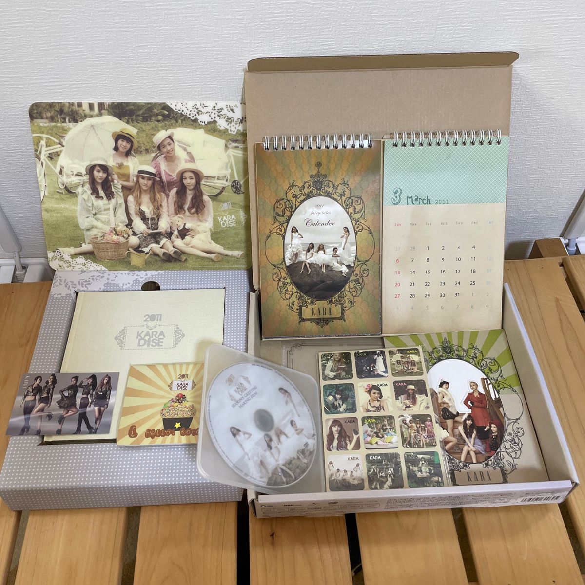 YESASIA: Image Gallery - Kara - 2011 Season's Greeting