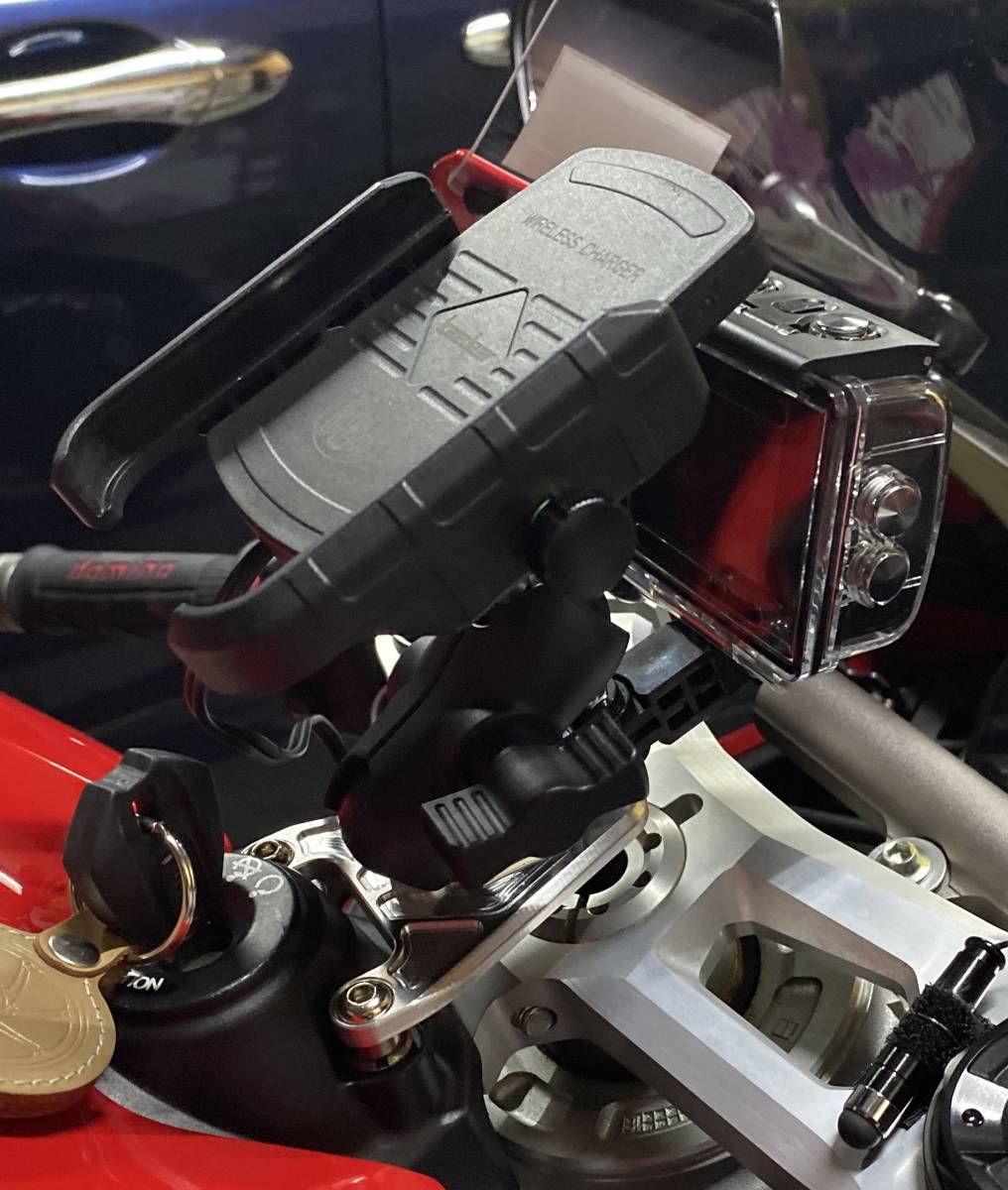 【在庫特価】DUCATI パニガーレ用アルミ製ダブルマウント(25㎜ボール、GoProマウント付）RAM MOUNTS Panigale V4/V2/899/959/1199/1299の画像4