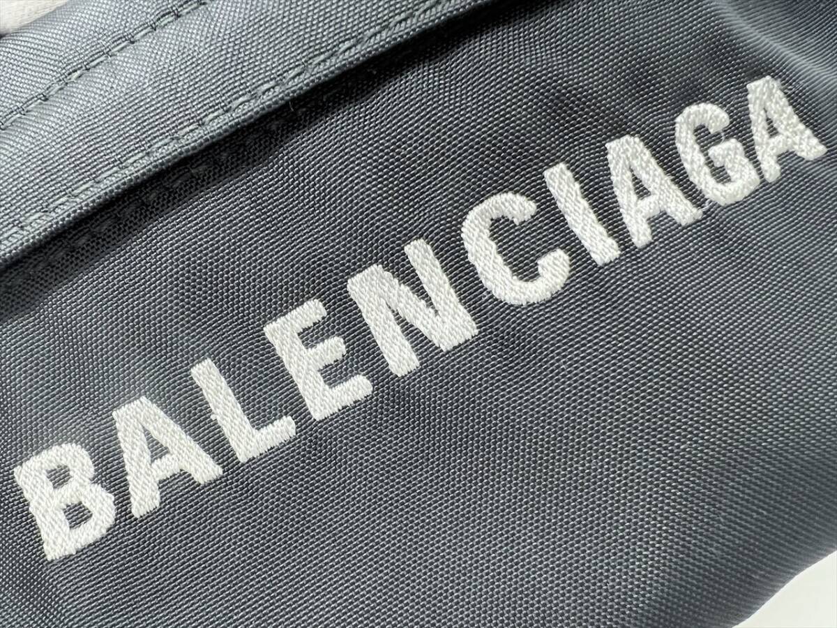 美品 BALENCIAGA バレンシアガ ウィール ロゴ ナイロン 美品 BALENCIAGA バレンシアガ ウィール ロゴ ナイロン