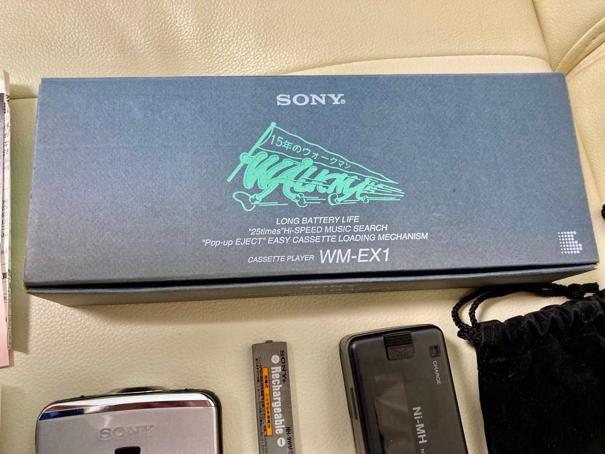 外観超美品　箱も美品　WALKMAN 15周年記念モデル　WM-EX1 使用感小　電源確認済み　動作NG品　ジャンク