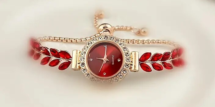 ★レディース腕時計高級ラインストーンクォーツ時計エレガントなファッションアナログ調節可能なブレスレット腕時計　赤_画像2