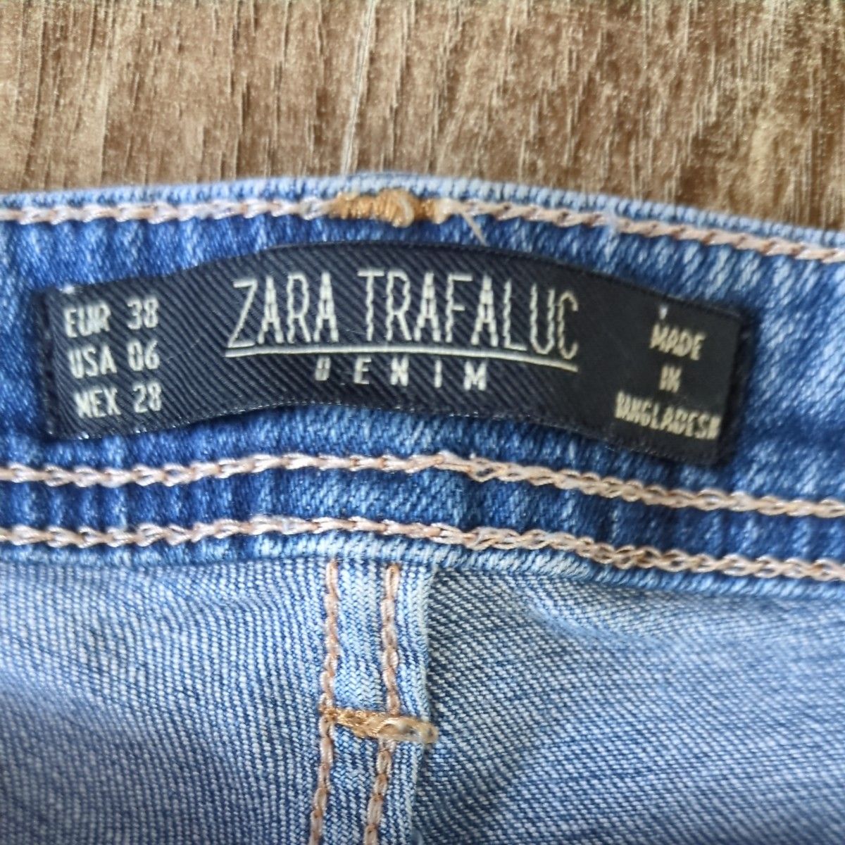 ZARA デニムパンツ