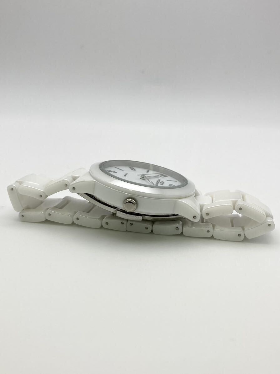 ④TECHNOS テクノス CERAMIC セラミック T9A67 メンズ腕時計 非稼働 アナログ ホワイト 白 クォーツ　クオーツ_画像5