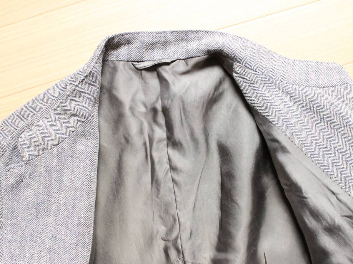 美品 Papas パパス 高級)麻絹混紡素材（リネン×シルク）ツイードノーカラージャケット　シングルノーカラーコート_襟綺麗です。