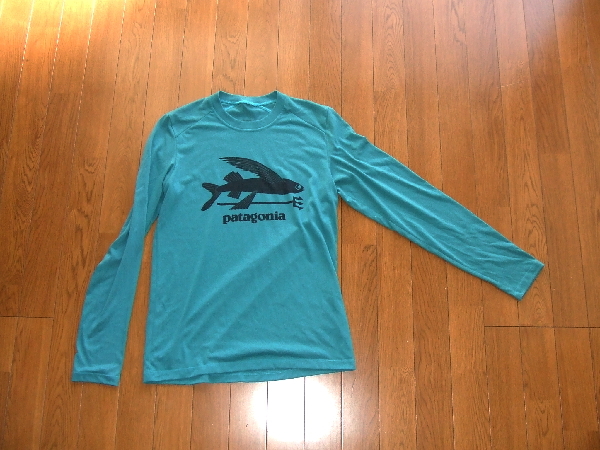 XS★パタゴニアPatagonia★ポリエステル長袖Tシャツ青　カットソー速乾インナーFlying Fishフライングフィッシュ ターコイズ キャプリーン_画像2