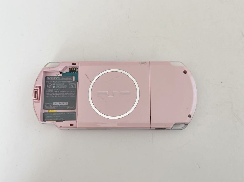 【ジャンク】中古SONY PSPプレイステーションポータブル PSP-3000 ブロッサムピンク 本体のみ 通電確認済み　初期化済み　現状渡し_画像2