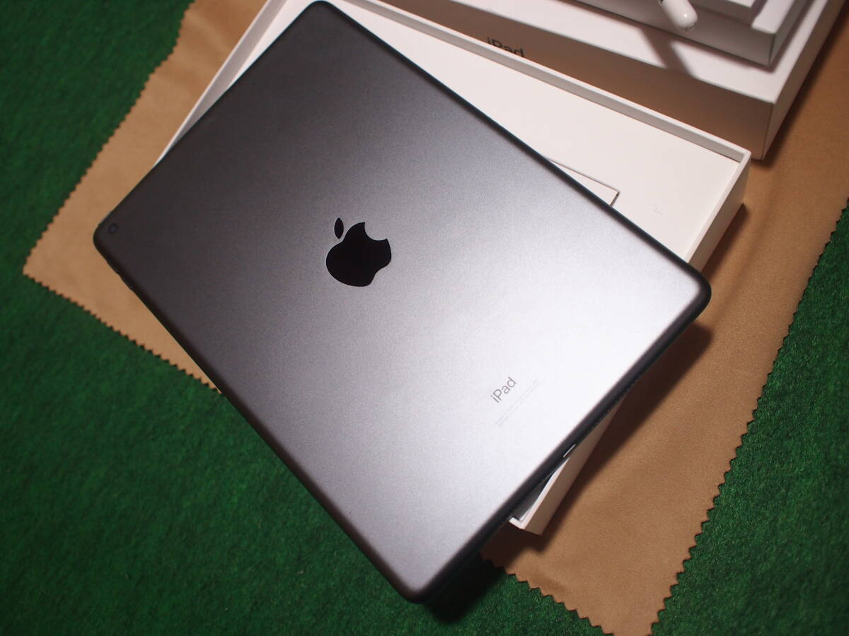 ★2021 Apple 10.2インチiPad (Wi-Fi, 64GB) - スペースグレイ・Apple Pencil　美品_画像5