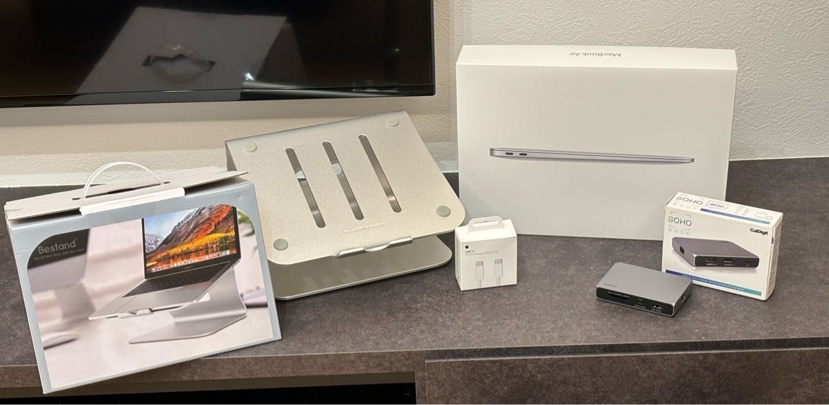 【新品未使用】MacBook Air M1 シルバー RAM8GB/SSD256GB 新品1年保証あり 2万円相当オマケ付き 【新品未使用】MacBook Air M1 シルバー RAM8GB/SSD256GB 新品1年保証あり 2万円相当オマケ付き