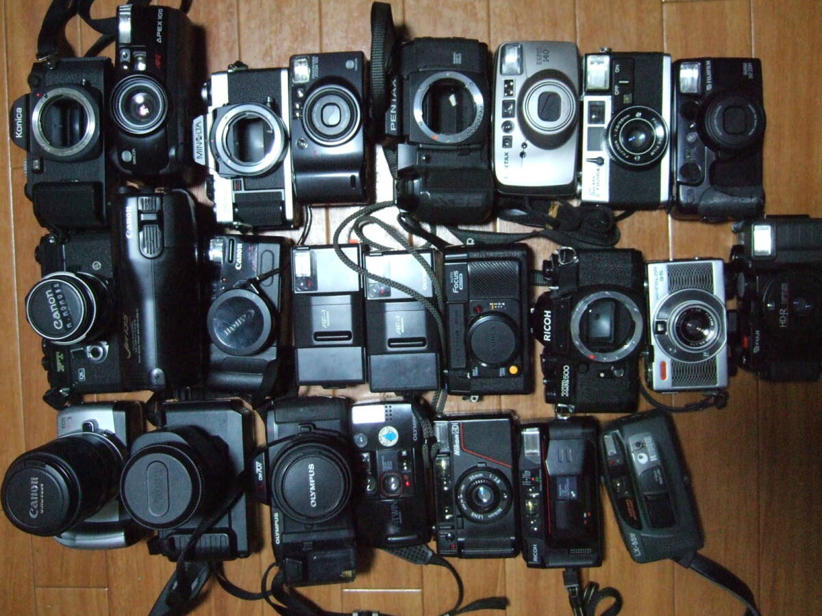 一眼レフ、コンパクトのフィルムカメラ　ジャンク品24台_画像1