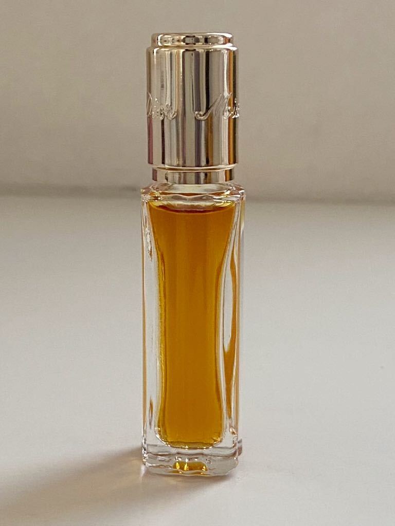 B4E691◆新品同様◆ クリスチャンディオール Christian Dior ミスディオール Parfums Miss Dior ミニ香水 7.5ml_画像2