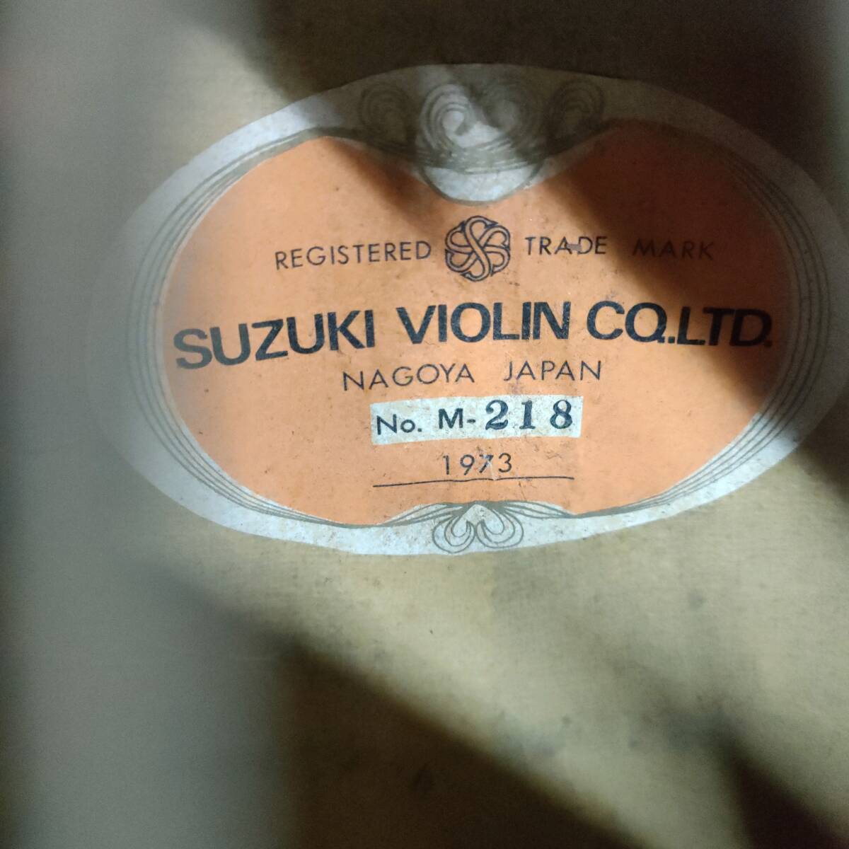 SUZUKI VIOLIN Suzuki скрипка мандолина No.M-218 1973 NAGOYA JAPAN жесткий чехол есть струнные инструменты 