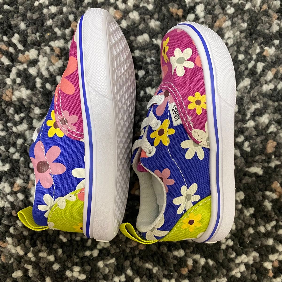 【新品未使用】VANS ベビーシューズ 靴 花柄 レトロフラワー 12cm スニーカー キッズ