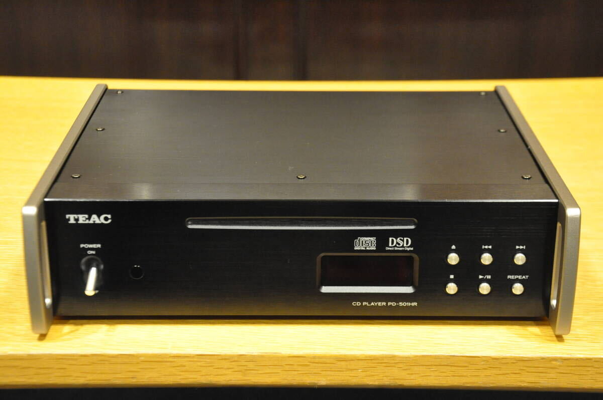 DSD/PCM ハイレゾ音源再生対応CDプレーヤー TEAC PD-501HR ジャンク品_画像2