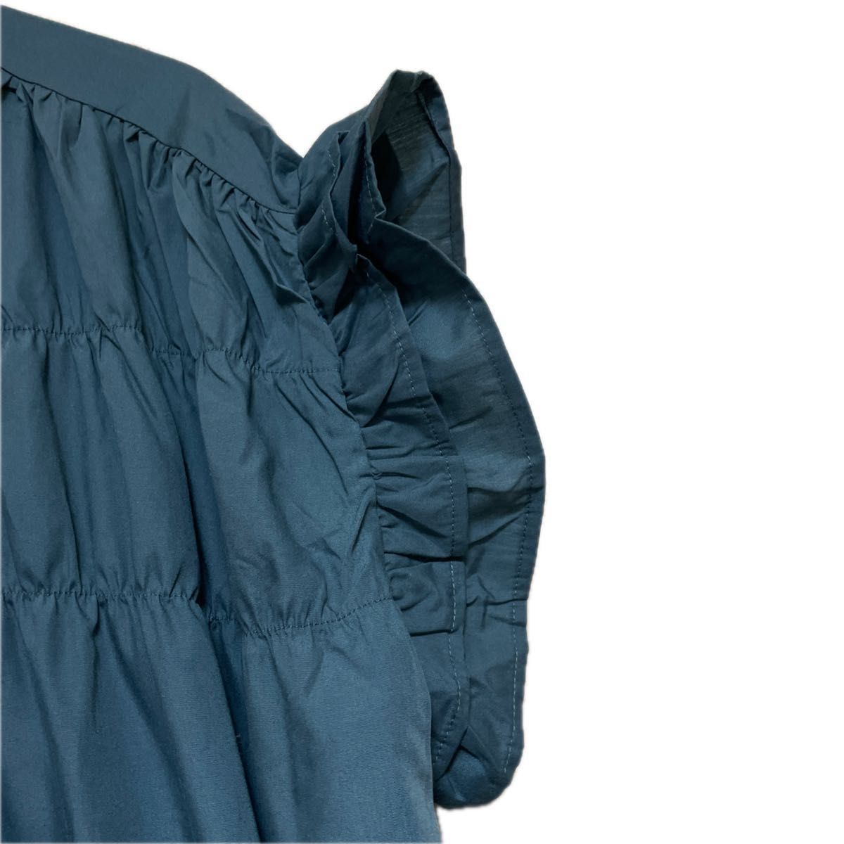 値下げ済み【新品】シャーリングとフリル袖がかわいいゆったりワンピース　フリー　大きめ　ブルーグレー　体型カバー　ポリエステル　綿
