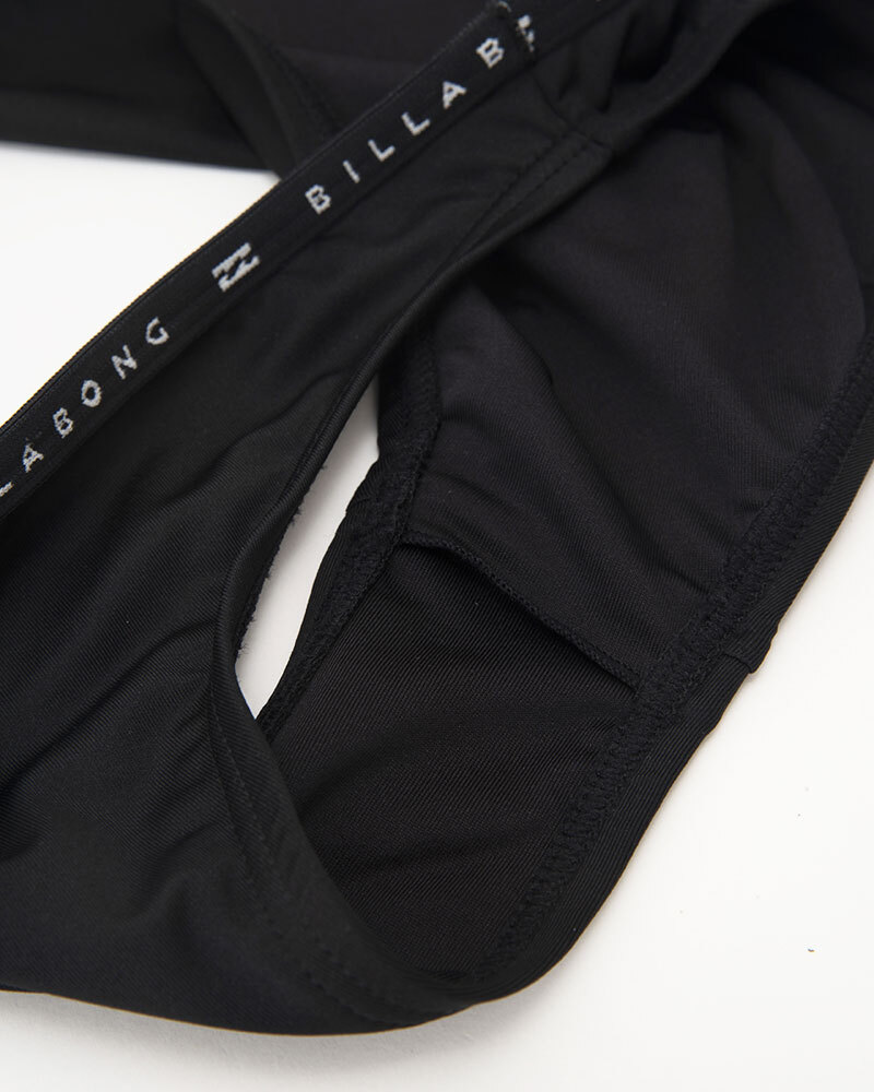 ★送料無料★2024春夏 新品【BILLABONG/ビラボン】LOGO TAPE HIGH NECK BIKINI ハイネックビキニ BLK レディースM BE013-802