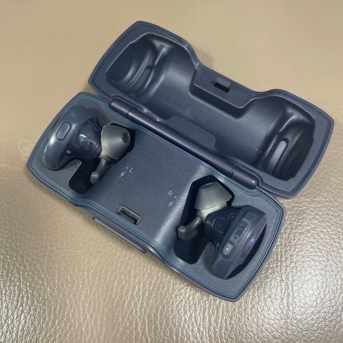 限定カラー】BOSE SoundSport ワイヤレスイヤホン パープル 限定カラー】BOSE SoundSport ワイヤレスイヤホン パープル
