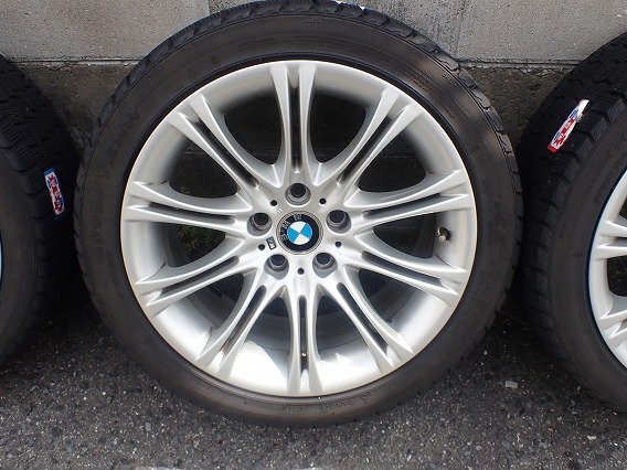 美品　BMW　タイヤホイール　ホイール　純正 Mスポーツ E61 5シリーズ 18インチ PCD120　525　ツーリング　E60　中古　_画像4