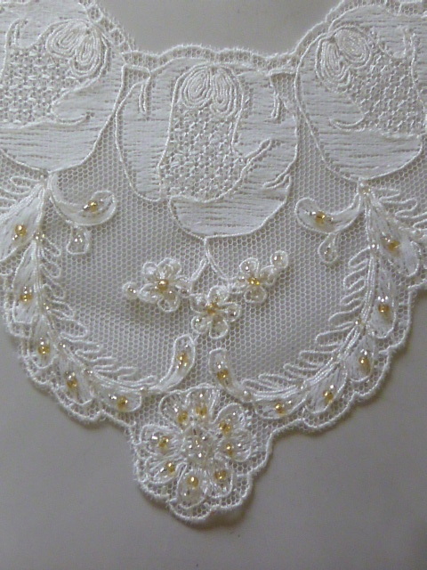 #(358) nylon / polyester delicate .embro Ida relay s motif beads processing attaching lovely . floral print white color 1 sheets 