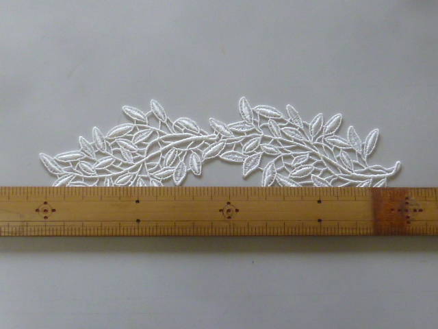 ○(260)繊細なレーヨンケミカルレース 繊細な草花柄 白色 2Pの画像6