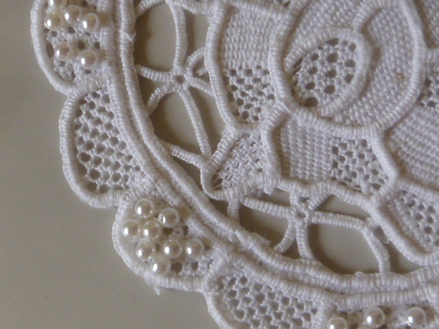 * hand processing beads attaching motif cotton Chemical race lovely . flower. like pattern ivory 2 pieces set 
