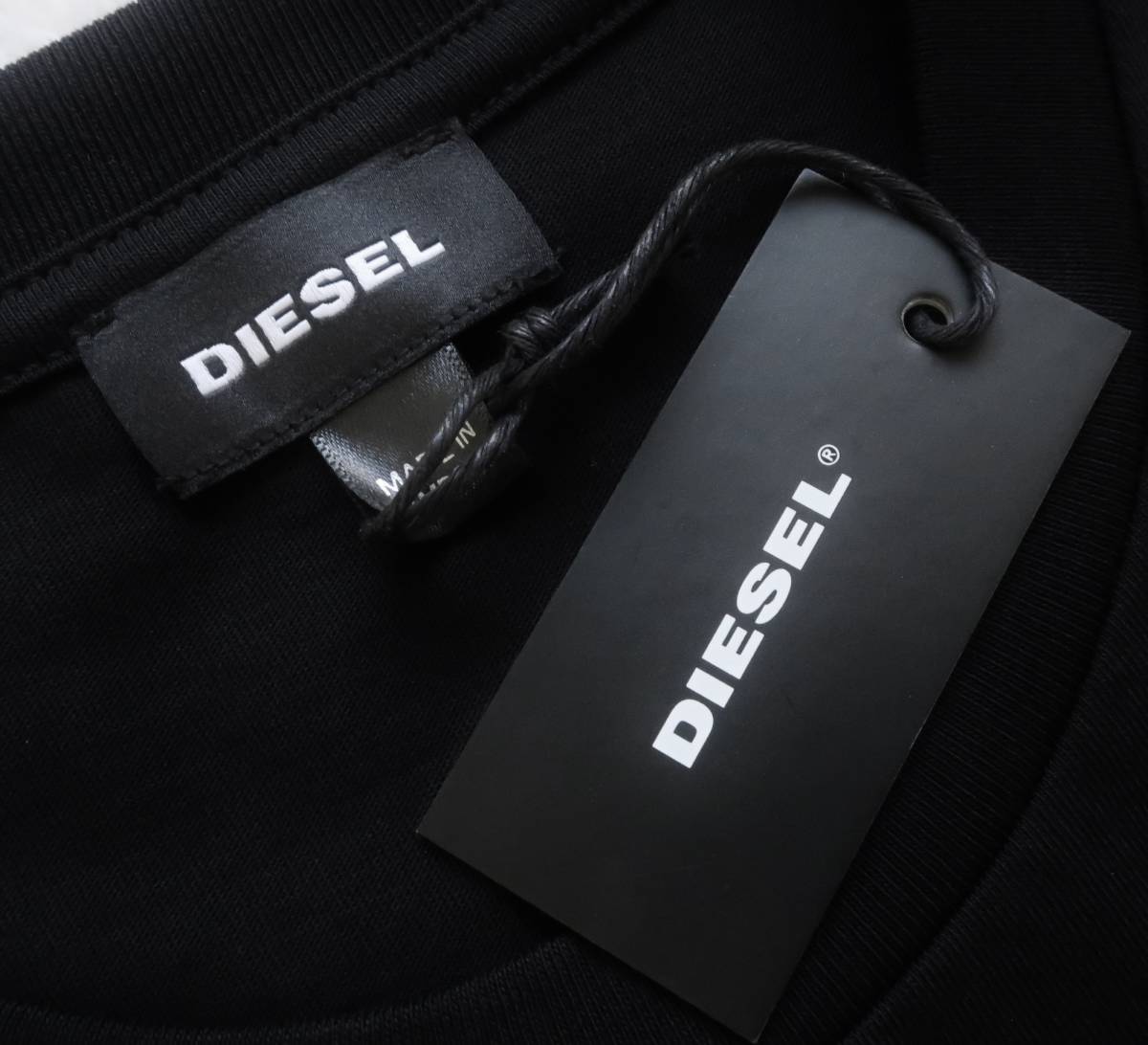 新品★ディーゼル DIESEL★ブラック グラフィック Tシャツ★ホワイト ヒビ割れ ビンテージ ロゴプリント 黒 白 XL★584_画像5