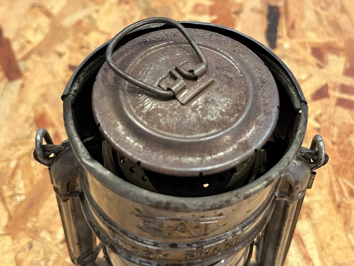 BAT 159 STORM PROOF Lantern Farms / 希少 風防付き 東ドイツ製 BAT 159 STORM PROOF Lantern Farms / 希少 風防付き 東ドイツ製