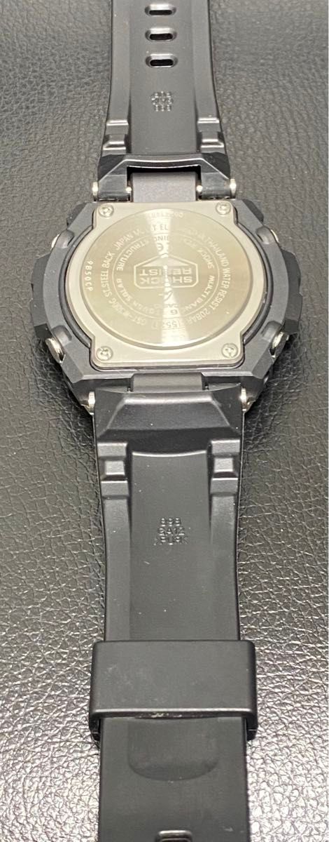 極美品　G-SHOCK GST-W300G-1A9JF Gスチール/G-STEEL カシオ　CASIO メンズウォッチ