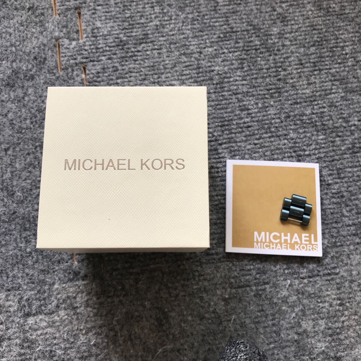 中古品 MICHAEL KORS マイケルコース クロノグラフ DATE 稼働品 _画像7