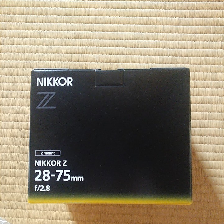 【送料無料★新品未使用】Nikon ニコン レンズ NIKKOR Z 28-75mm f/2.8 _画像1