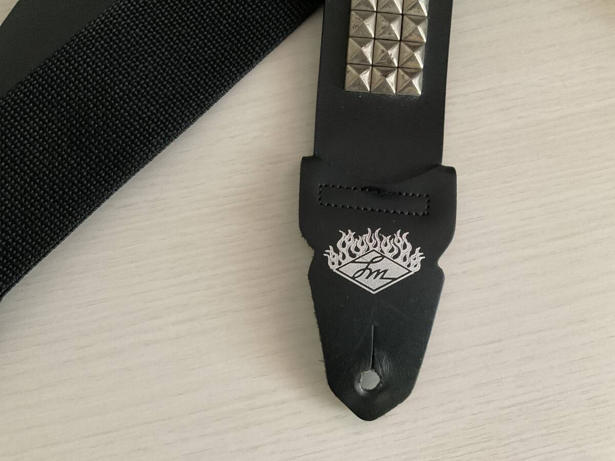  guitar strap tack three row black 