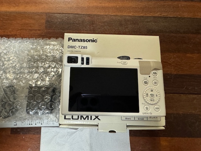 Panasonic パナソニック LUMIX ルミックス DMC-TZ85-W 純正ケース付付 デジタルカメラ コンパクトカメラ デジカメ ホワイト_画像2