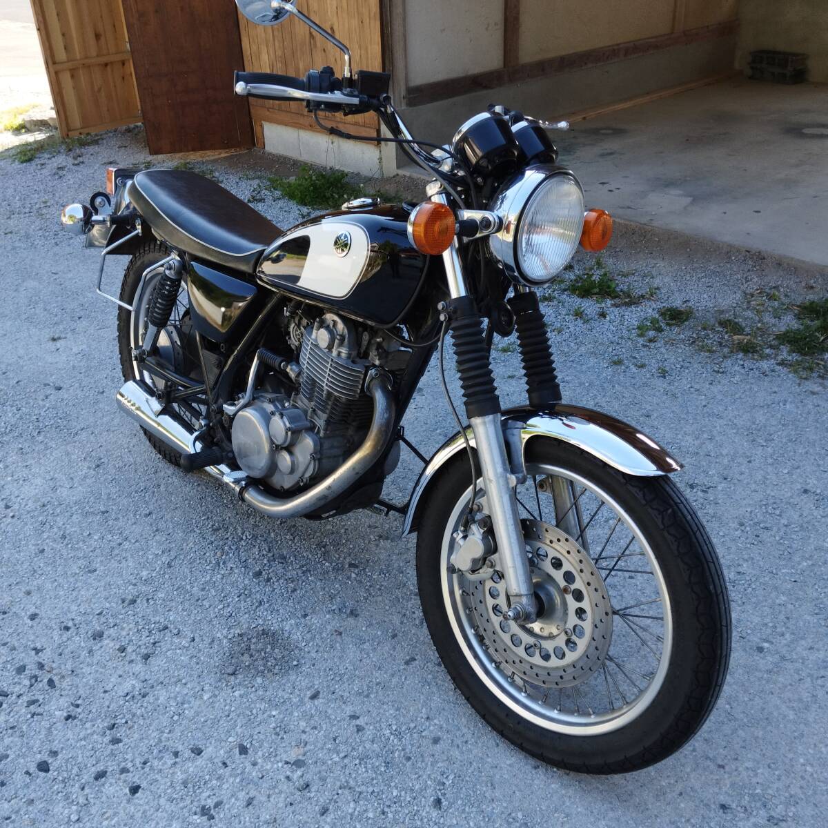 SR400 RH01J 車検R7年8月の画像2