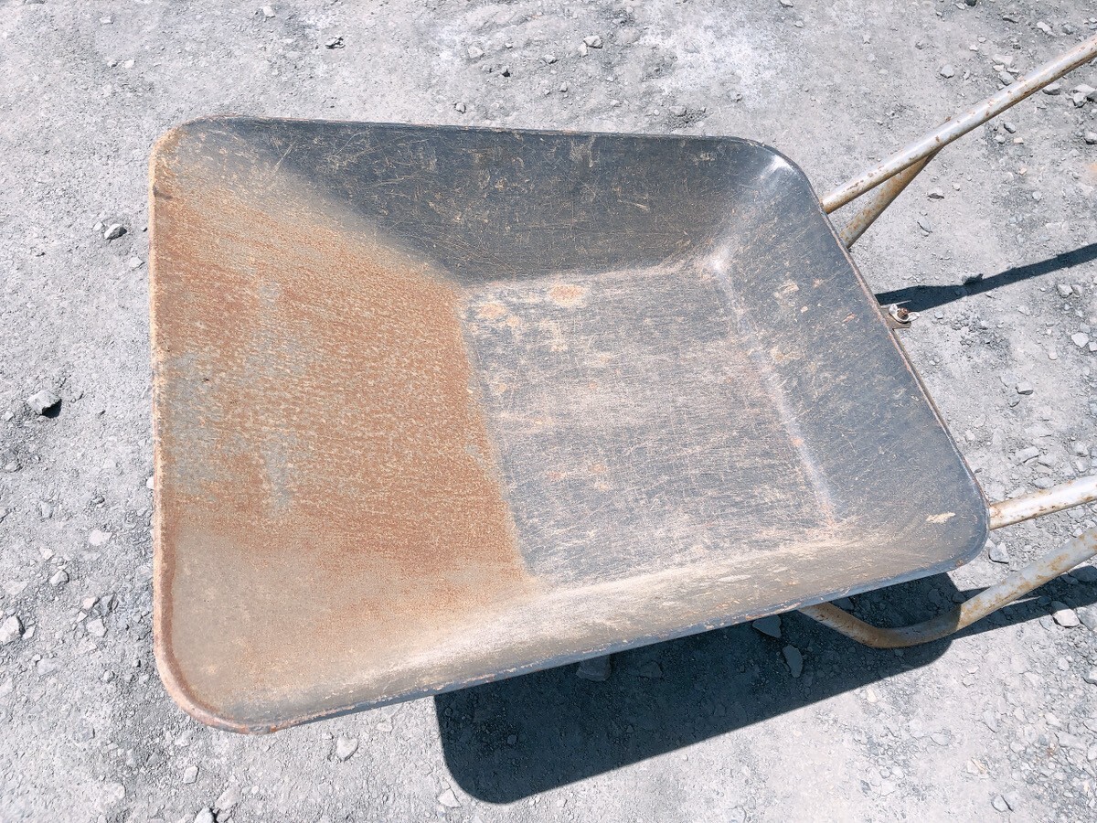  used wheelbarrow cat .. farm work gardening DIY field working bench car agriculture public works transportation car transportation handcart pickup welcome Ibaraki prefecture . land Omiya city 0518.2 O out west 