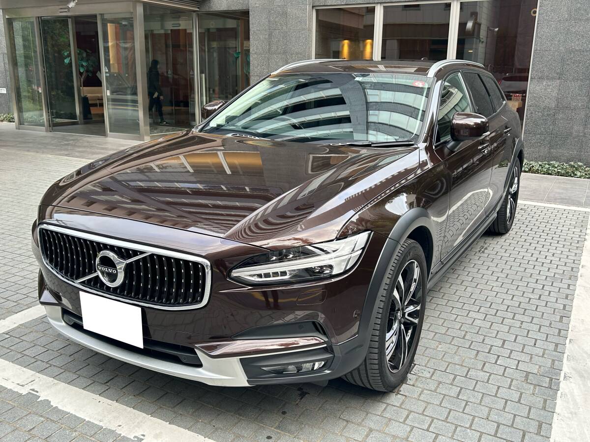 ボルボ V90 クロスカントリー T5 モメンタム 4WD 車検2年付 ☆ワンオーナー／360°カメラ／AppleCarPlay／Android Autoの画像1