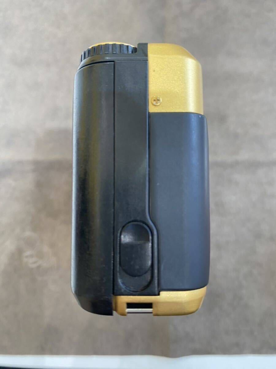 CONTAX 60周年記念限定モデル T2 ゴールド 希少な元箱付き 60years 60th レンズ Carl Zeiss Sonnar F2.8 38mm　コンパクトフィルムカメラ_画像5