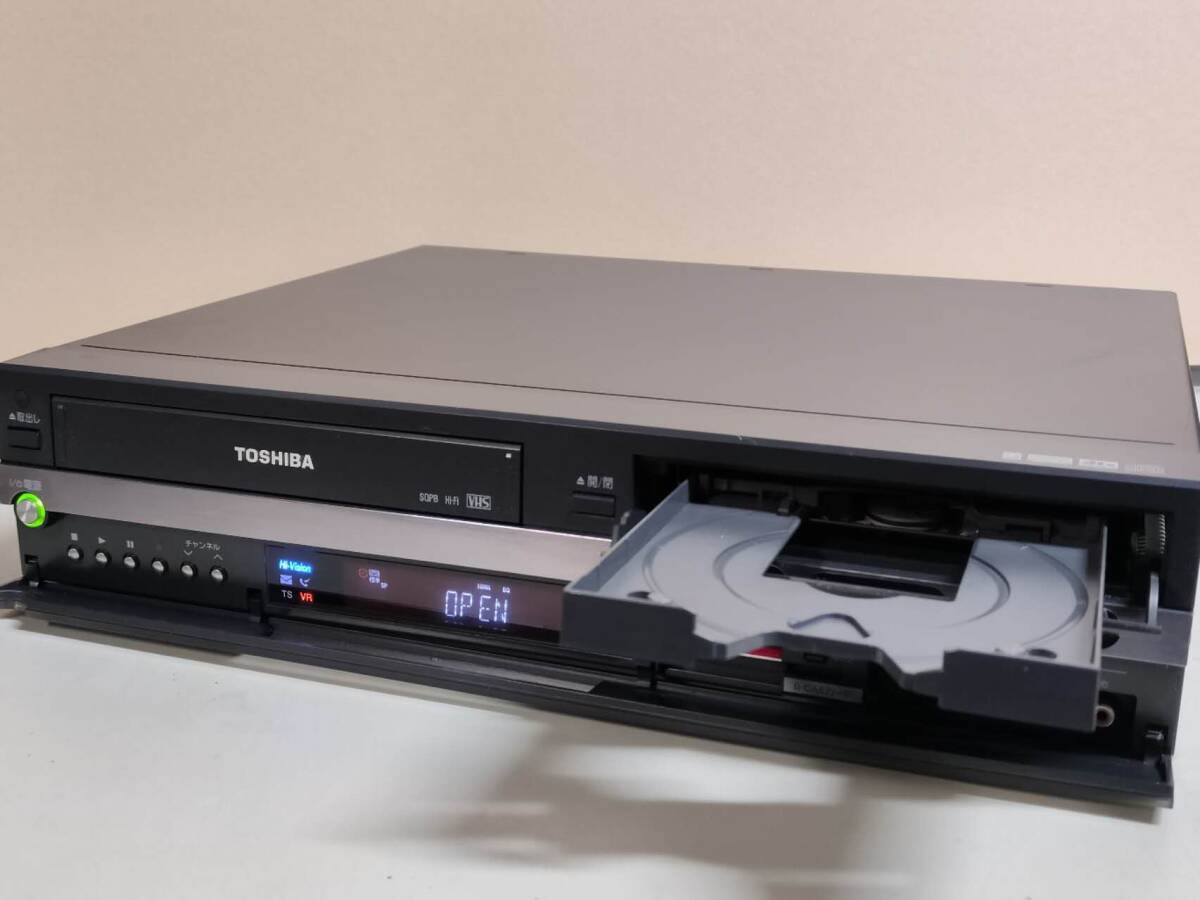 東芝RD-W300 多機能HDD DVDレコーダ動作確認済リモコン等付き全デジタル放送録画可ハイビジョンチューナ搭載VHSテープのDVD化にも最適-の画像7