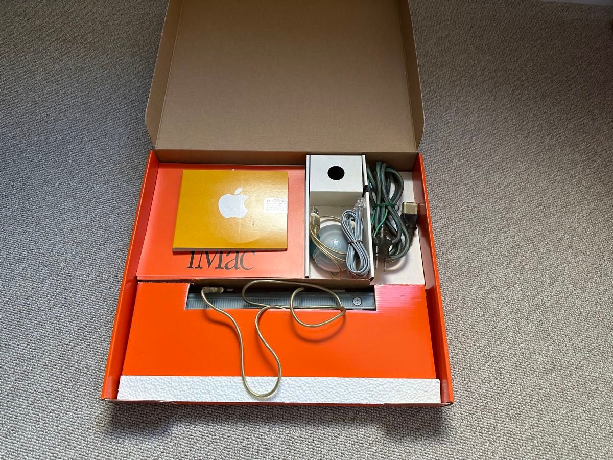 Apple iMac ボンダイブルー レトロ キーボード・マウス・FD Apple iMac ボンダイブルー レトロ キーボード・マウス・FD