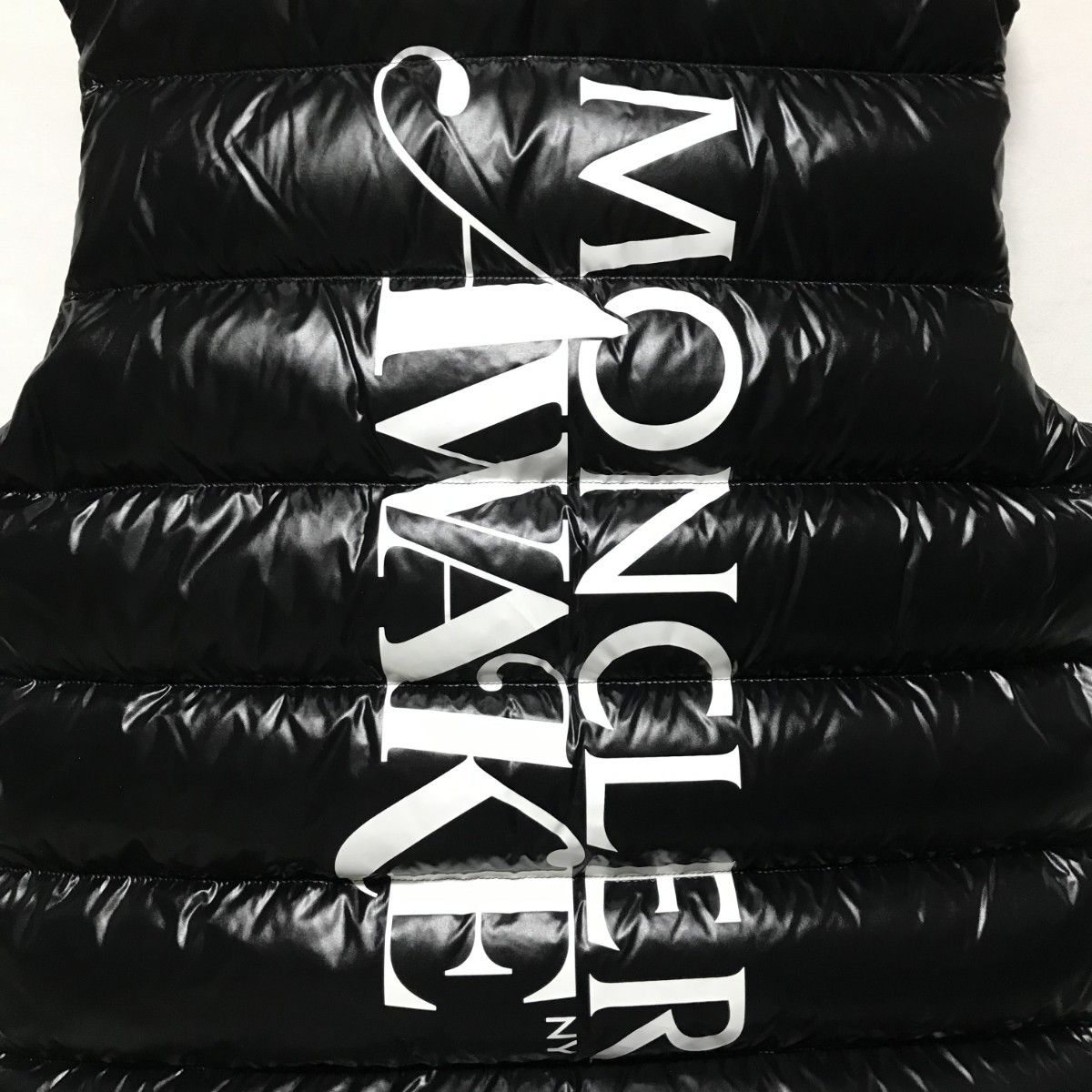 MONCLER GENIUS AWAKE ダウンベスト　黒２　モンクレール　ジーニアス　アウェイク　ロゴ　ビッグロゴ　新品　本物