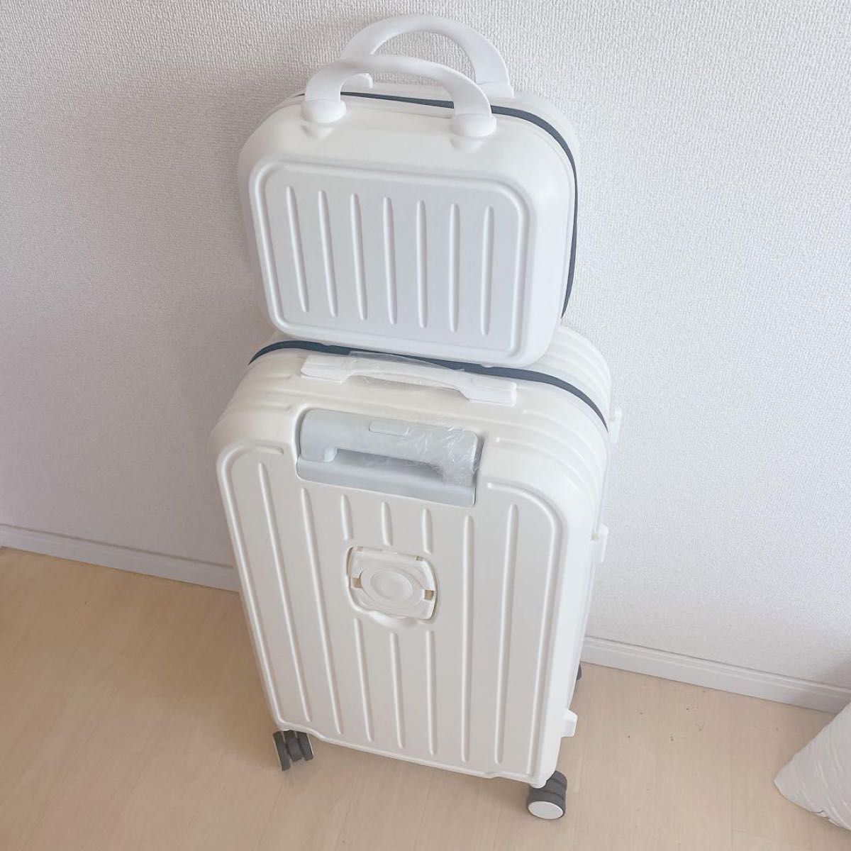 スーツケース ミニケース付き キャリーケース 親子スーツケース　M USBつき　60リットル　