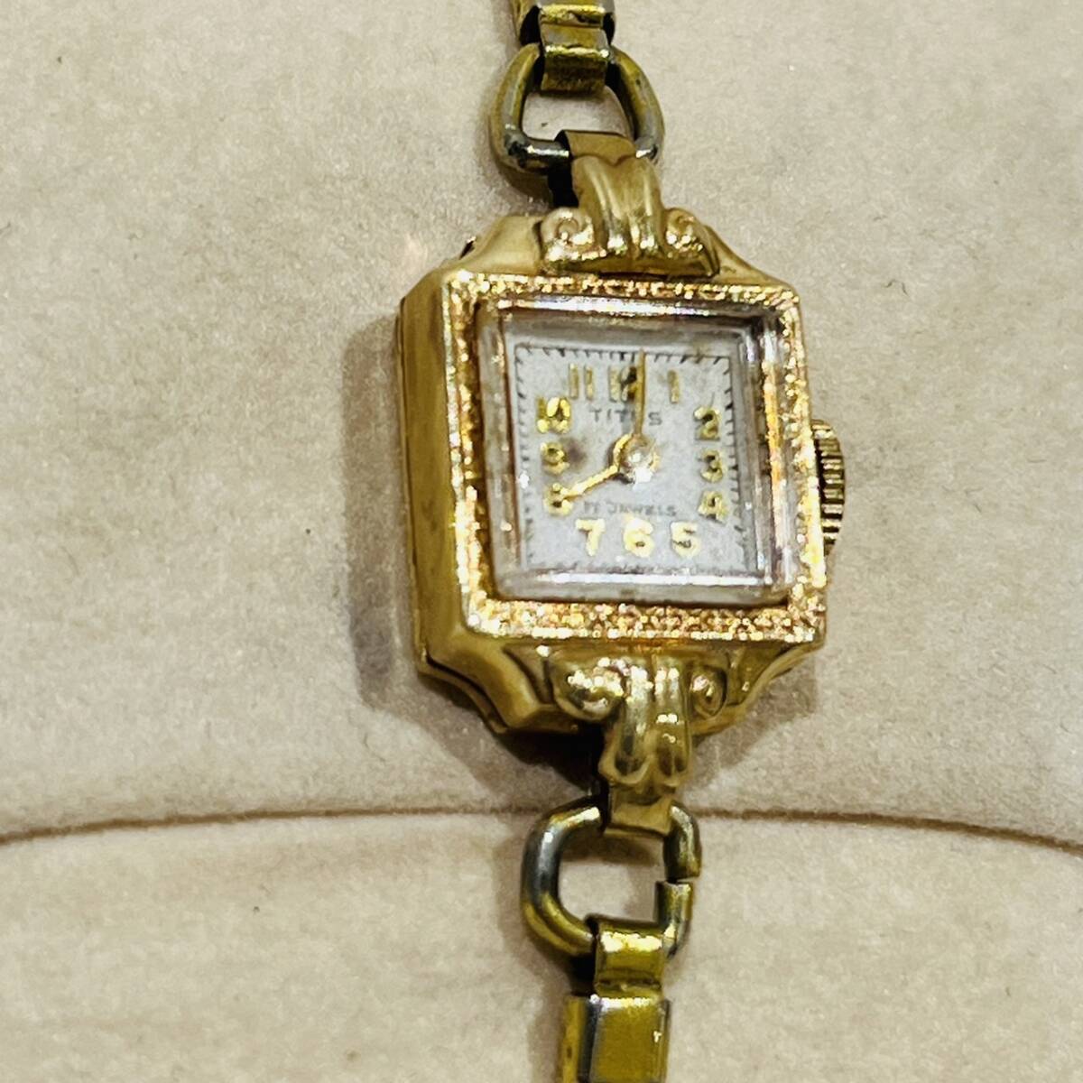 【AMT-10936】TITUS タイタス 14K 585 刻印あり 17 JEWELS 手巻き レディース 腕時計 アンティーク コレクション オールド 不動品 ジャンクの画像9