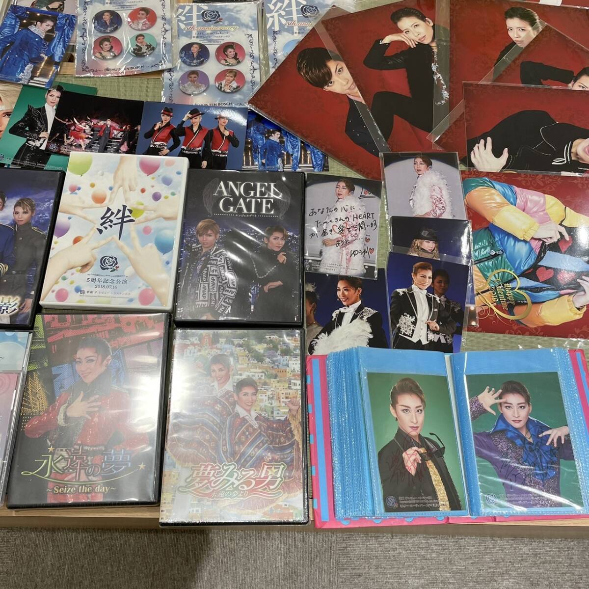 [TOA-5575] 1 jpy ~ Takarazuka ... Takarazuka goods large amount DVD CD photograph Pro my do can bachi fan Huis Ten Bosch rug -na ton Boss present condition storage goods 