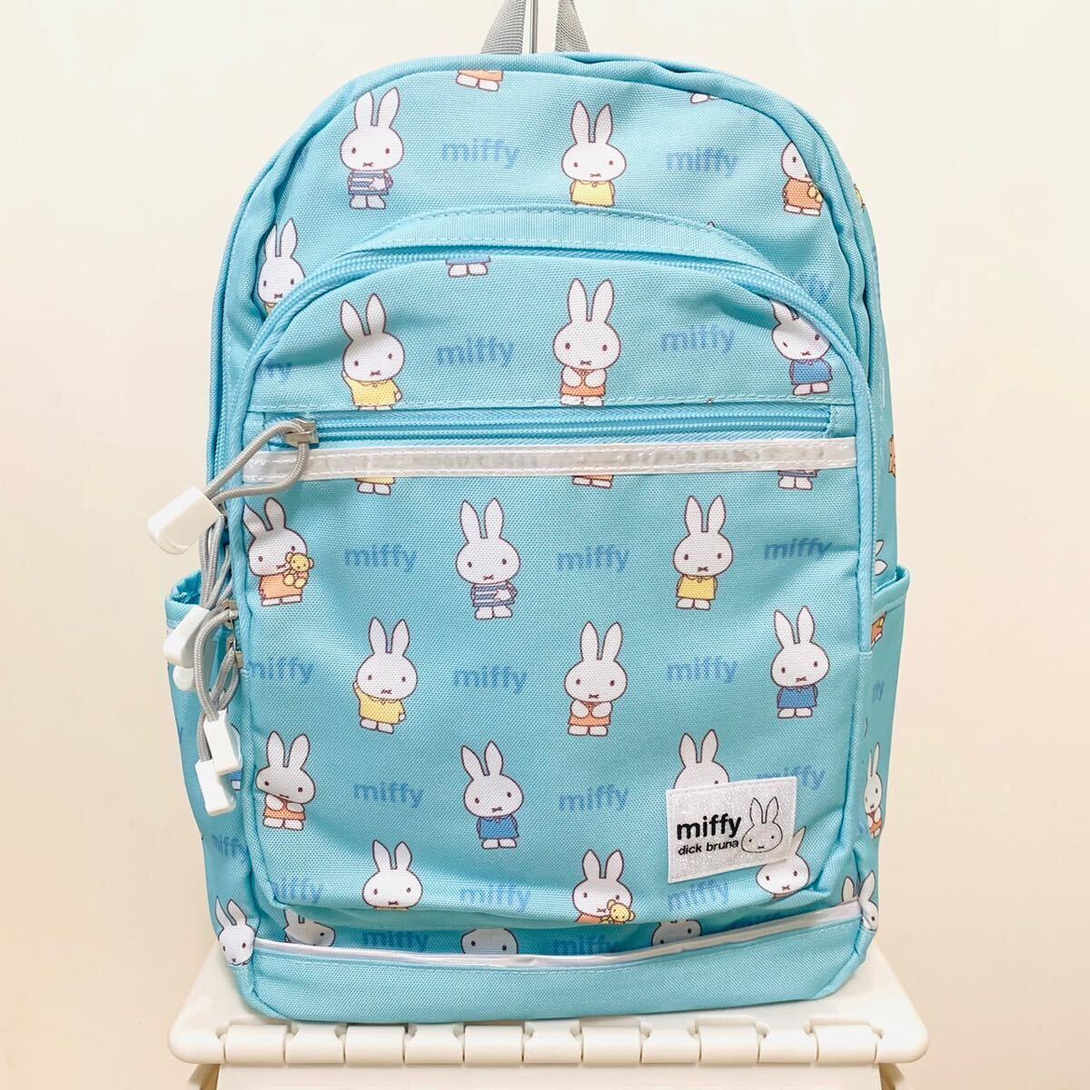 新品 新作 ミッフィー総柄ポリ デイパックmiffy リュック 15L うさぎ バック ブルー_画像1