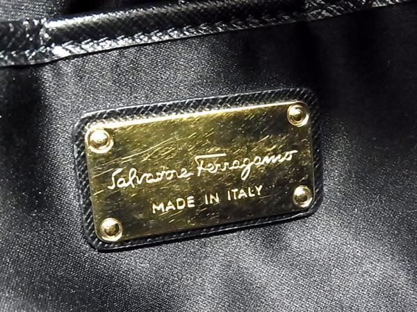 1円 ■美品■ Salvatore Ferragamo フェラガモ FZ-21 F563 レザー チェーン ショルダーバッグ 斜め掛けかばん ブラック系 AZ1009_画像6