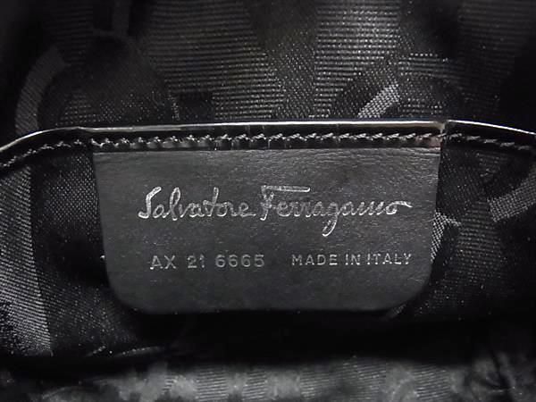 1円 ■美品■ Salvatore Ferragamo フェラガモ AX 21 6665 ガンチーニ パテントレザー ワンハンドルバッグ レディース ブラック系 BG8572_画像6