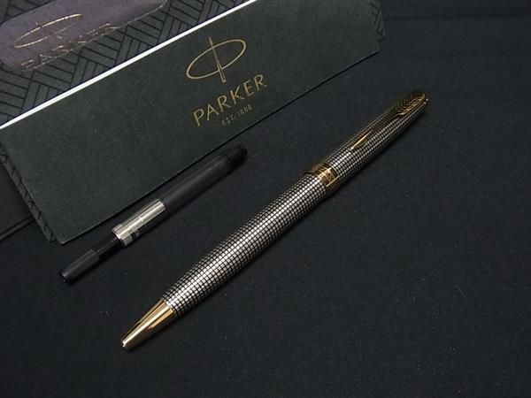 1円 ■極美品■ PARKER パーカー ツイスト式 ボールペン 筆記用具 文房具 ステーショナリー メンズ レディース シルバー系 AY2400_画像1