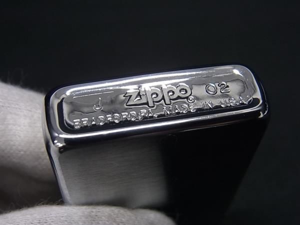 1円 ■極美品■ ZIPPO ジッポー 2002年製 高級ライター オイルライター 喫煙グッズ 喫煙具 レディース メンズ シルバー系 AW9526_画像4