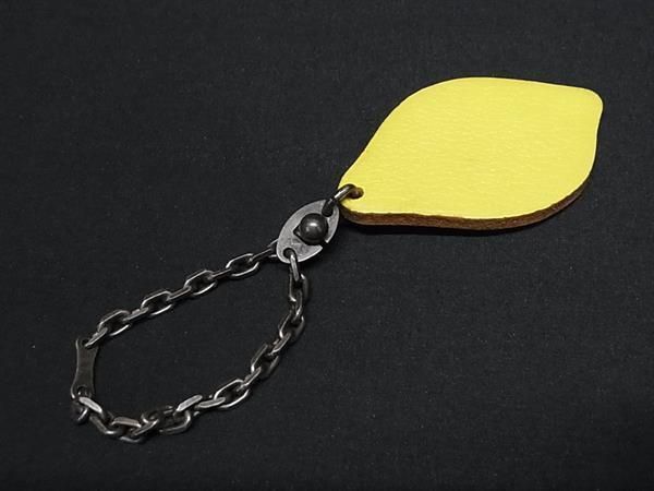 1 jpy # beautiful goods # HERMES Hermes fruit porutokre leather lemon key holder bag charm lady's men's yellow group AZ3787